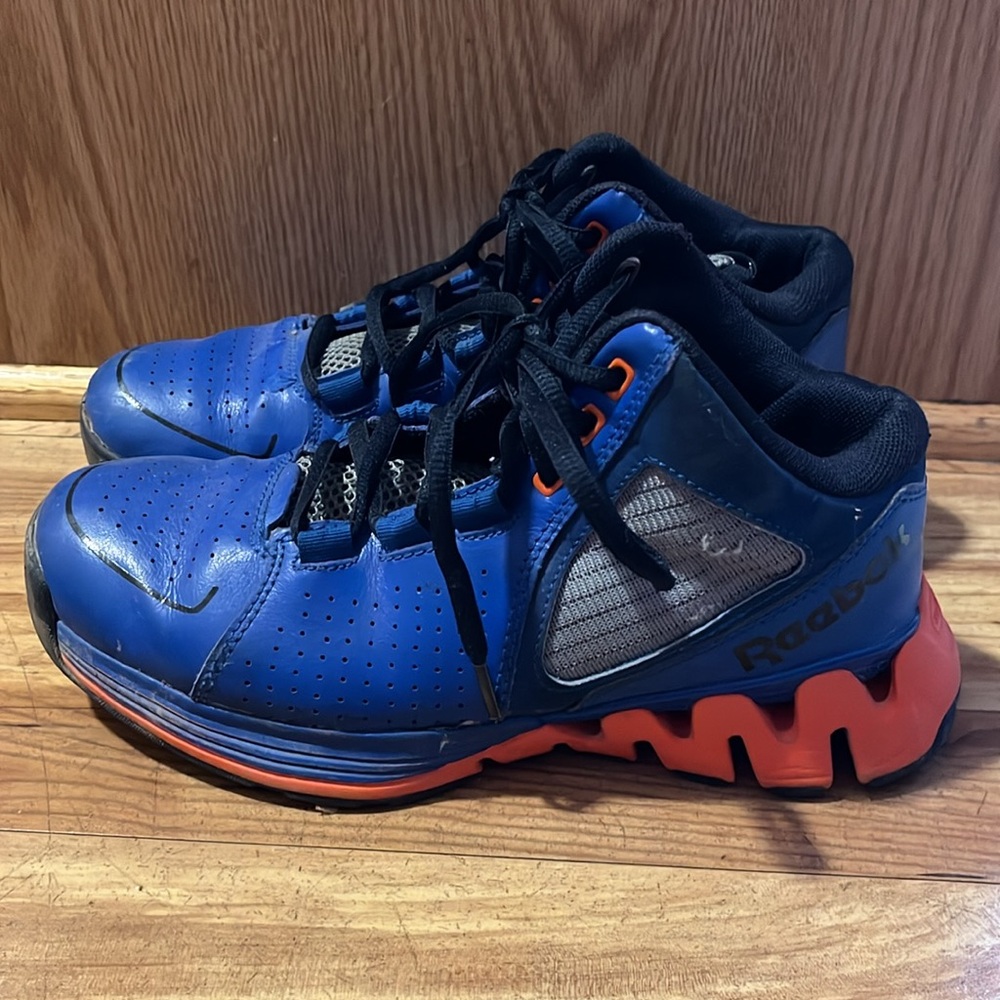 Reebok Basketball size 5 boy’s Blue and Orange mid sneakers athletic shoes GUC